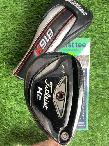 Titleist 816 H2 Hybrid 23* With Fujikura Motore Speeder Stiff Graphite Shaft
