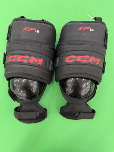 CCM KP 1.9 Goalie Knee Pads | Intermediate | Mint Condition
