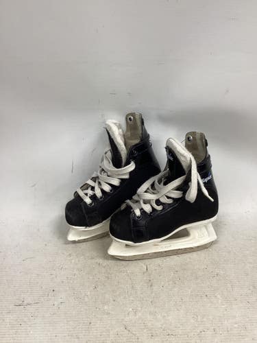 Used CCM RAPIDE 101 Youth Hockey Skate Youth 09.0 11851-S000052566
