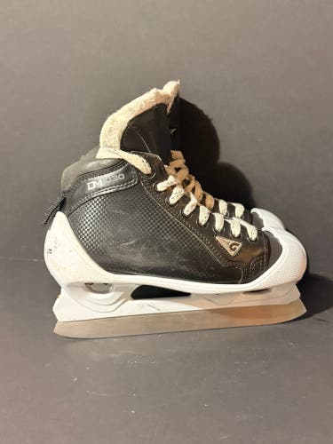 Black Graf DM1030 Hockey Skates Regular Width Size 5.5 (Used)