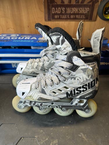 Mission Inhaler WM03 Inline Skates Wide Width Size 4 (Used)