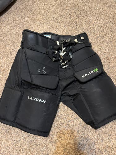 Junior XL 2022 Vaughn SLR3 Hockey Goalie Pants (Used)