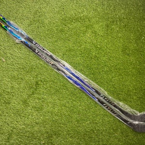 2 Pack-Bauer Vapor Flylite RH Hockey Stick P28 77 Flex Pro Stock (New)-HS-0021