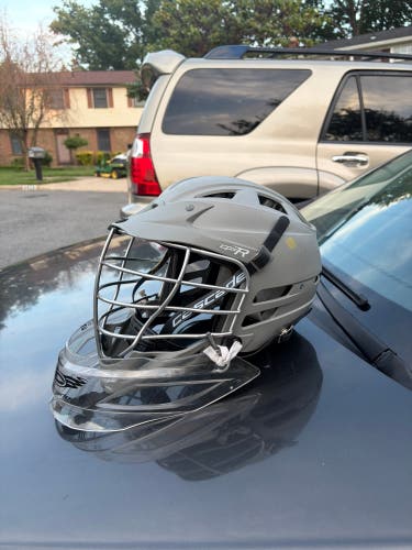 Cascade R Lacrosse Helmet With Goalie Neck Guard (Used)