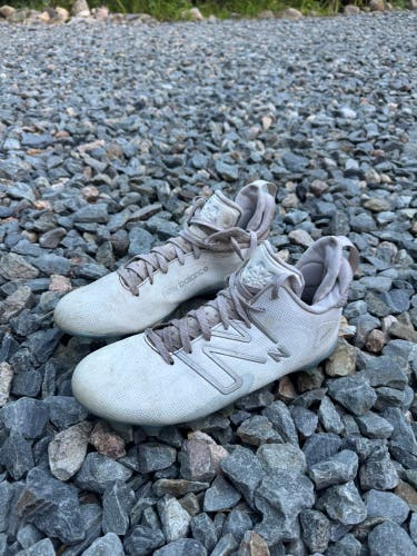 White Men's Size M 12.0 (W 13.0) Adult New Balance Freeze 4.0 High Top Trainers (Used)