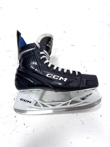 Used CCM NEXT Senior Hockey Skate Senior 9 11860-S000316085