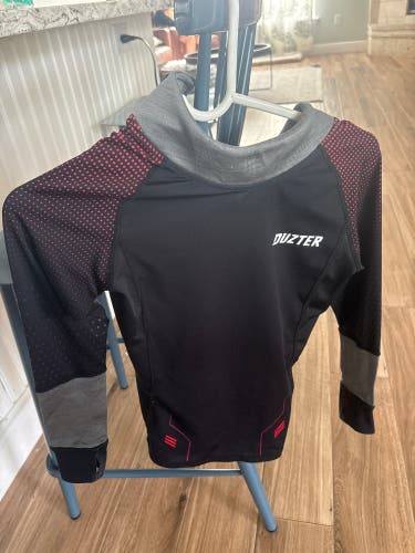 Duzter cut resistant neck and wrist guard under shirt for hockey. Junior Extra Small