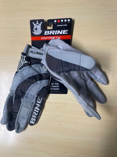 Brine dynasty women’s lacrosse Gloves (New) size large