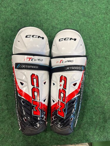 Junior CCM JetSpeed FT6 Pro Shin Pads 13" (Used)