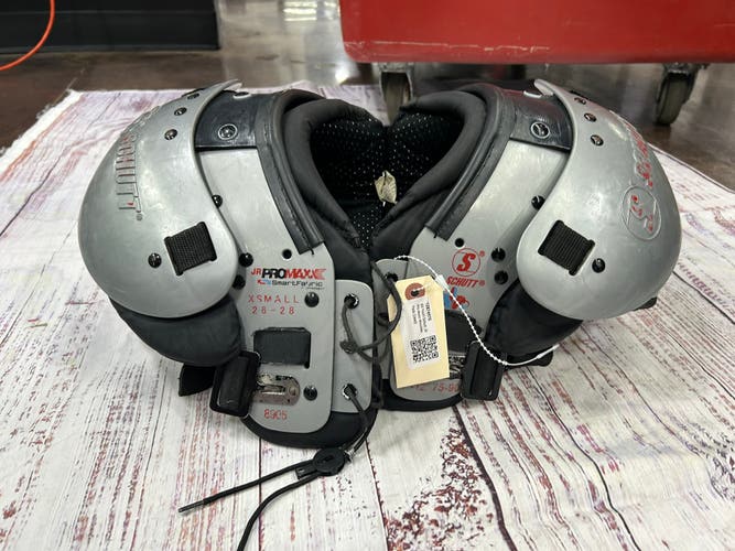 XS Youth Schutt JR Pro Maxx Shoulder Pads (Used)