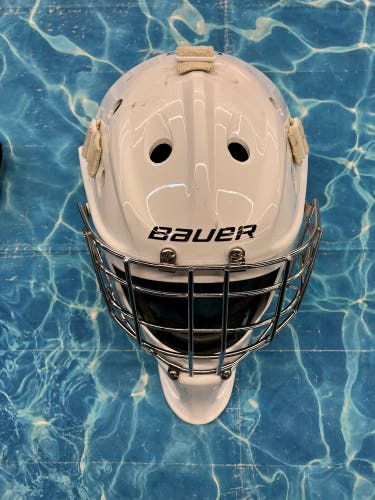 White Senior Bauer 930 Goalie Mask (Used)