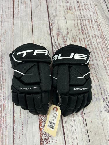 Blue Youth True Catalyst 9x3 Gloves 9" (Used)