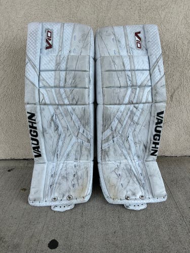Vaughn Velocity V10 Goalie Leg Pads I 28+2 Intermediate (Used)