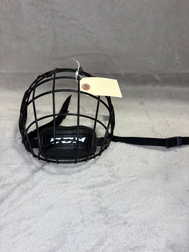 Medium Senior Bauer FM580 Full Cage (Used)