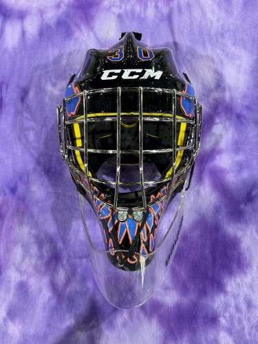 Black Junior CCM Axis 1.5 Goalie Mask (Used)