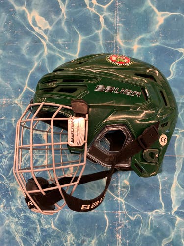 Green Small Bauer Re-Akt 150 Helmet (Used)