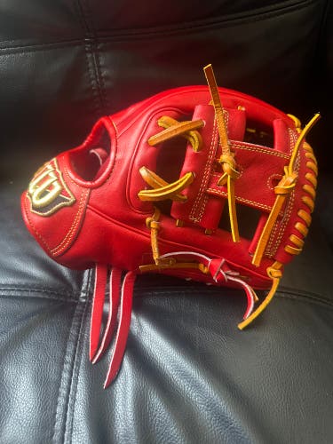 Wilson Staff RH Infield Baseball Glove 11.5" (New)