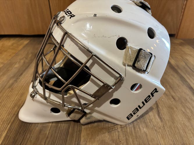 Bauer Profile 950 Goalie Helmet- Senior Small- White