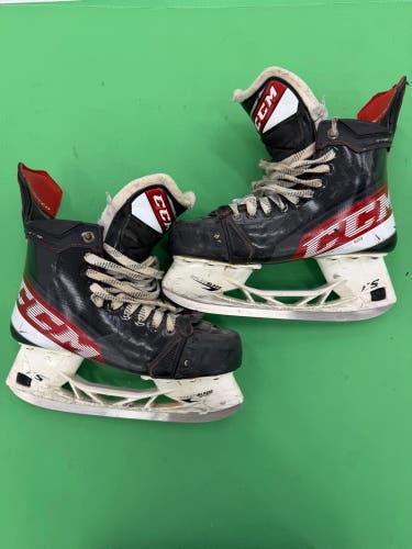 CCM JetSpeed FT4 Hockey Skates | Size 7 Regular