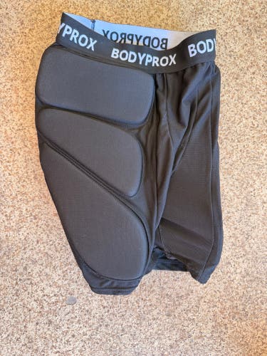 Bodyprox Protective Shorts Padded Size Small (New)