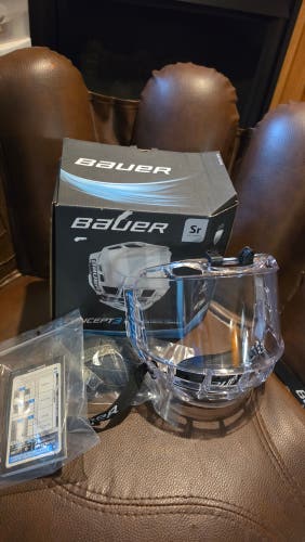 Bauer Concept 3 Full Shield Shield (Used)