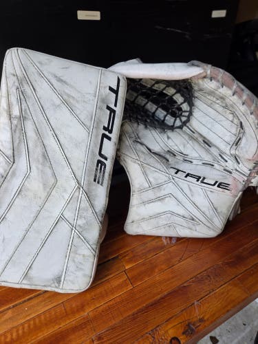 TRUE Catalyst 9X3 Senior 590 Goalie Glove & Blocker Set – New Blocker Palm