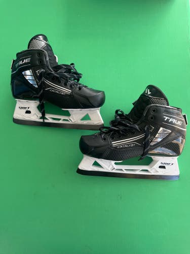 Senior True Catalyst 9x4 Hockey Skates 8.5 (Used)