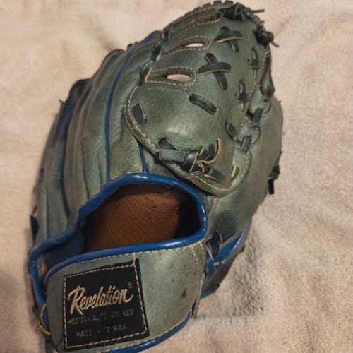 Revelation RH Professional Model G-1238 Vintage Baseball Glove 11.5" (Used)
