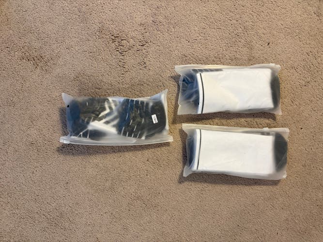 White Unisex Large Adult Skate Socks (New)