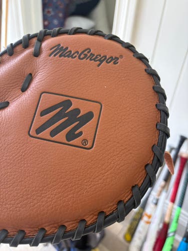 RH Baseball Glove (New)