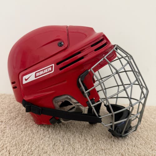 (Large) Nike Bauer 4500 Red Hockey Helmet (NBH4500)