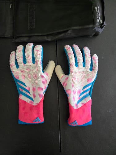 adidas Predator Pro Goalkeeper Gloves Sz 9 URC 2.0 Reemergence Pack