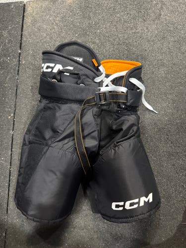 Youth Medium CCM TACKS PRO Hockey Pants (Used)