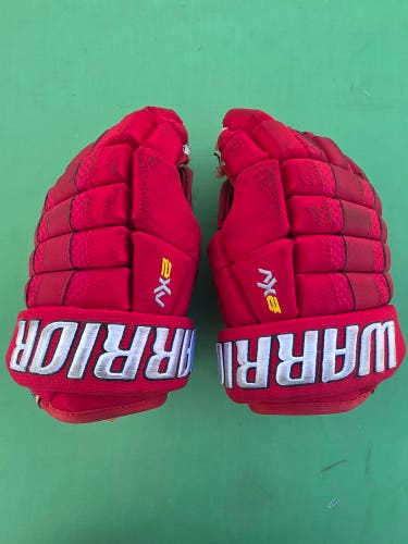 Red Junior Warrior Dynasty EXV Gloves 11"