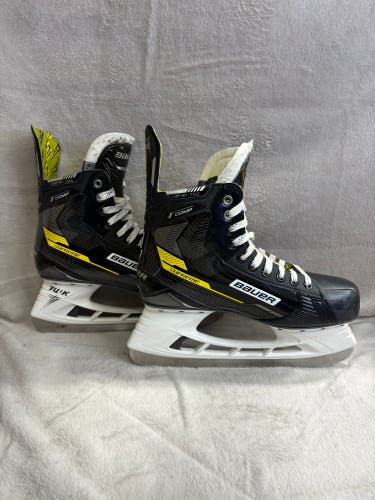 Senior Bauer Supreme Comp Hockey Skates Extra Wide Width 9.5 (Used)
