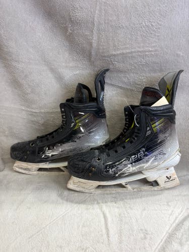 Senior Bauer Vapor Hyperlite 2 Hockey Skates 10 (Used)