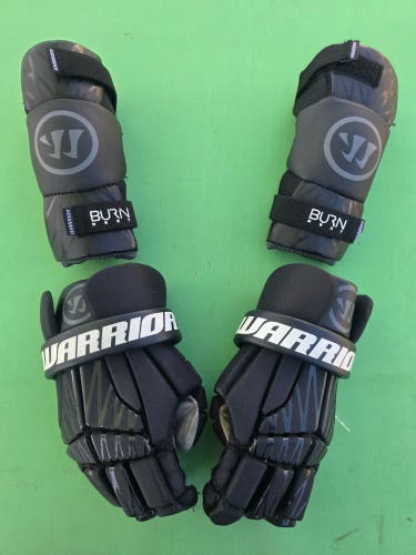 Youth Medium Warrior Burn Next Lacrosse Gloves + Elbow Pads