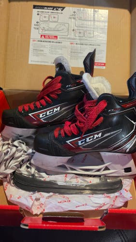 Black CCM JetSpeed FT470 Hockey Skates Extra Wide Width 7.5 (Used)