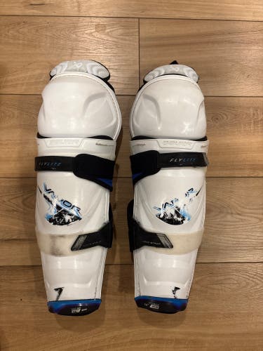 Senior Bauer Vapor Flylite 14" Shin Pads (Used)