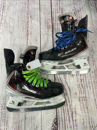 Intermediate Bauer Vapor Fly40 Hockey Skates Size 5 Fit 3 (Used)