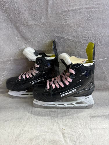 Youth Bauer Supreme M50 Pro Hockey Skates Regular Width 13.5 (Used)