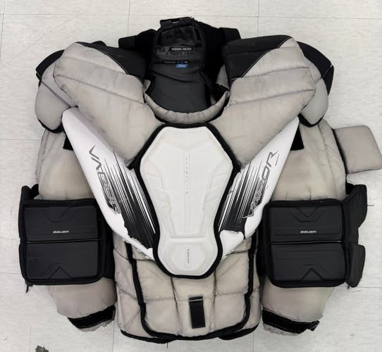 Bauer Vapor Hyperlite 2 Goalie Chest Protector | Senior Medium | Pro Stock