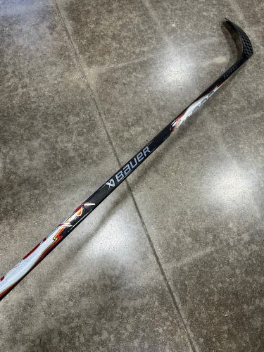 Senior Bauer Flypro Hockey Stick Right Handed P92 77 Flex (Used)