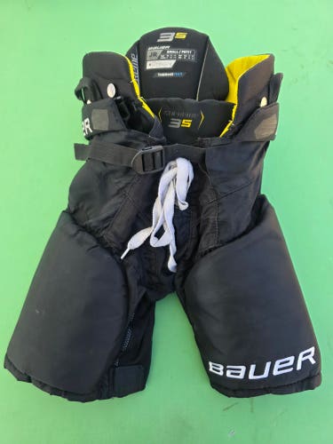 Black Junior Small Bauer Supreme 3S Hockey Pants