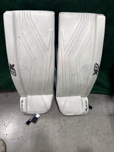 White 29" Junior Brian's Iconik X Goalie Leg Pads (Used)