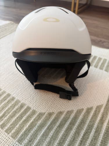 Oakley Mod3 MIPS Unisex Helmet - M (55-59cm)