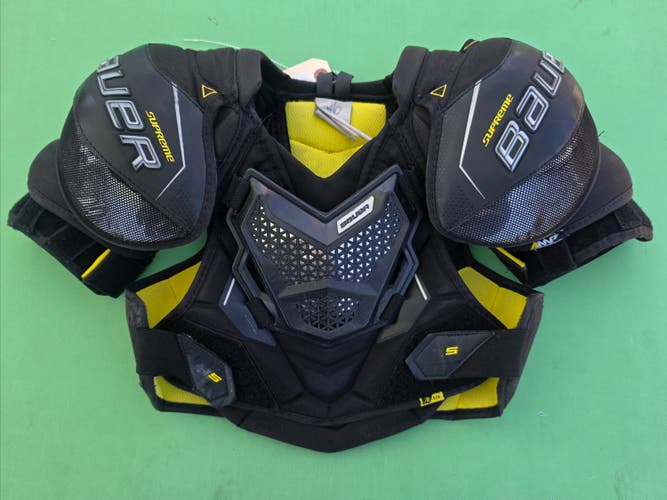 Small Junior Bauer Supreme 3S Pro Shoulder Pads