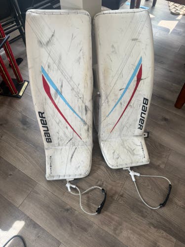 Large Bauer Vapor Hyperlite 2 Goalie Leg Pads Pro Stock (Used)