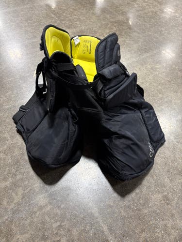 Black Senior Small Warrior Ritual X3E Hockey Goalie Pants (Used)