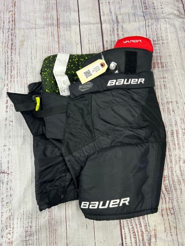 Black Youth Large Bauer Vapor Hockey Pants (Used)